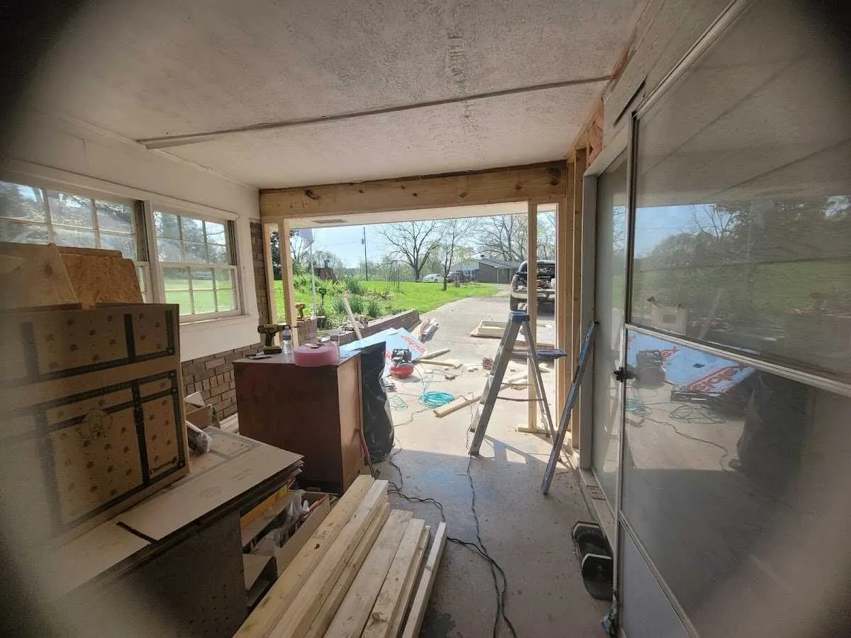 Air movers and dehumidifier for Water Mitigation Services in Merrimack